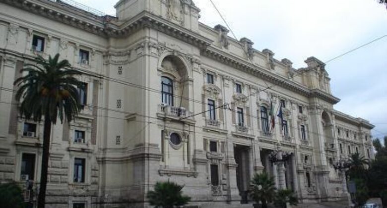 Concorso DS: rese pubbliche le domande di partecipazione